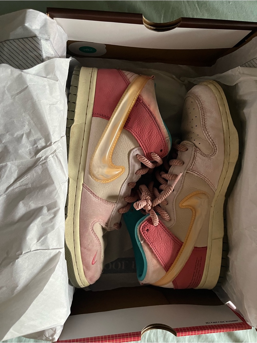 Nike dunk mids